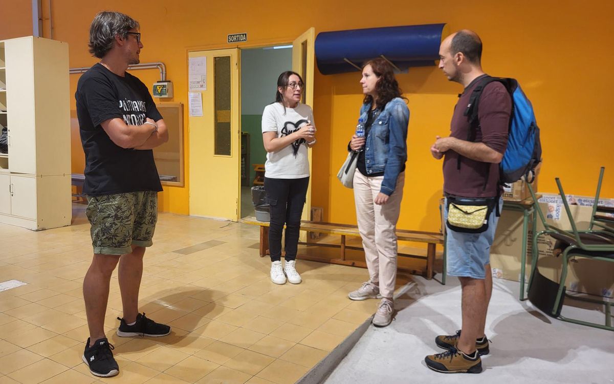 El regidor Pol Huguet ha visitat l'Escola Renaixença