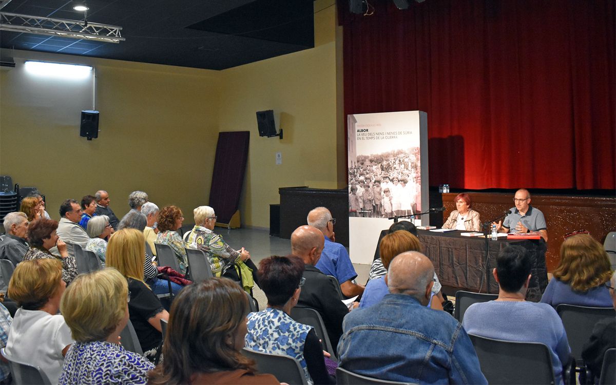 Presentació del llibre sobre la revista escolar surienca «Albor» a Callús