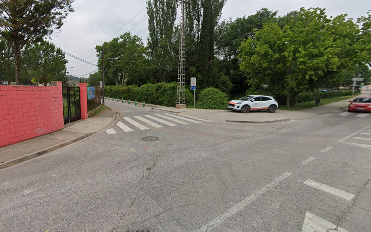 Cruïlla entre la carretera de Sant Joan i el carrer del cementiri de Manresa