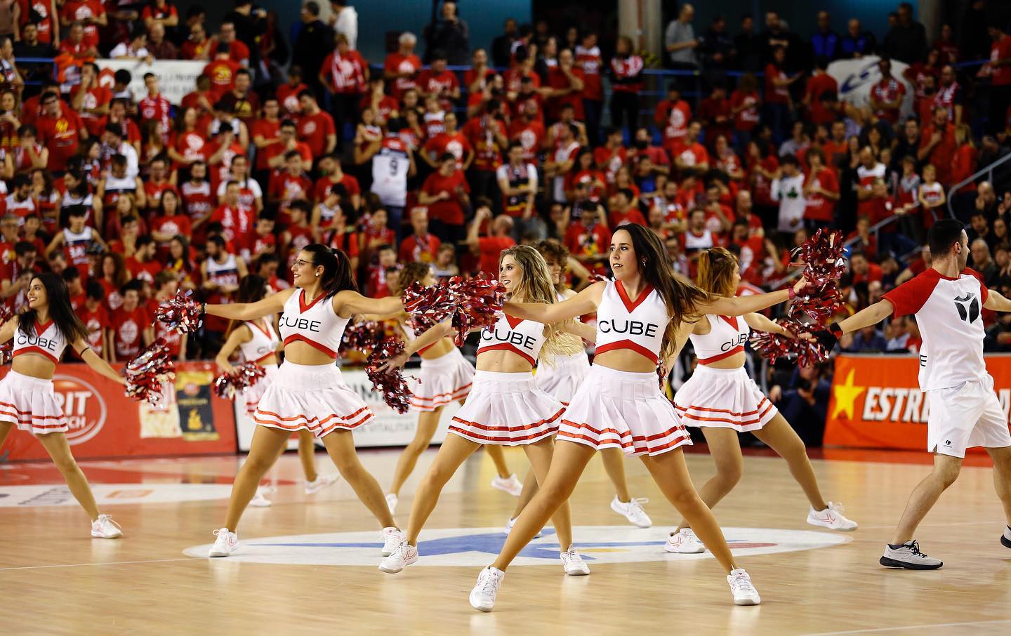 Les fins ara cheerleaders del Baxi denuncien que el club les ha fet fora de males maneres