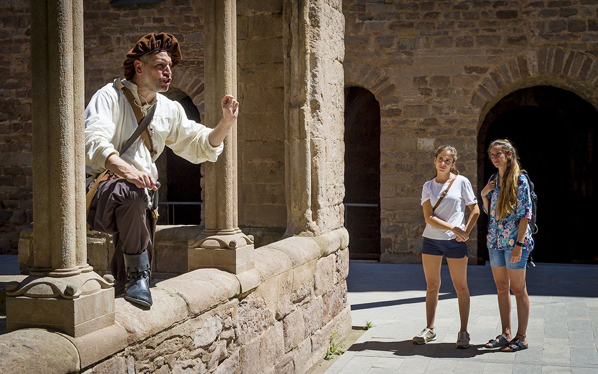 Cardona és una de les principals propostes turístiques del Bages