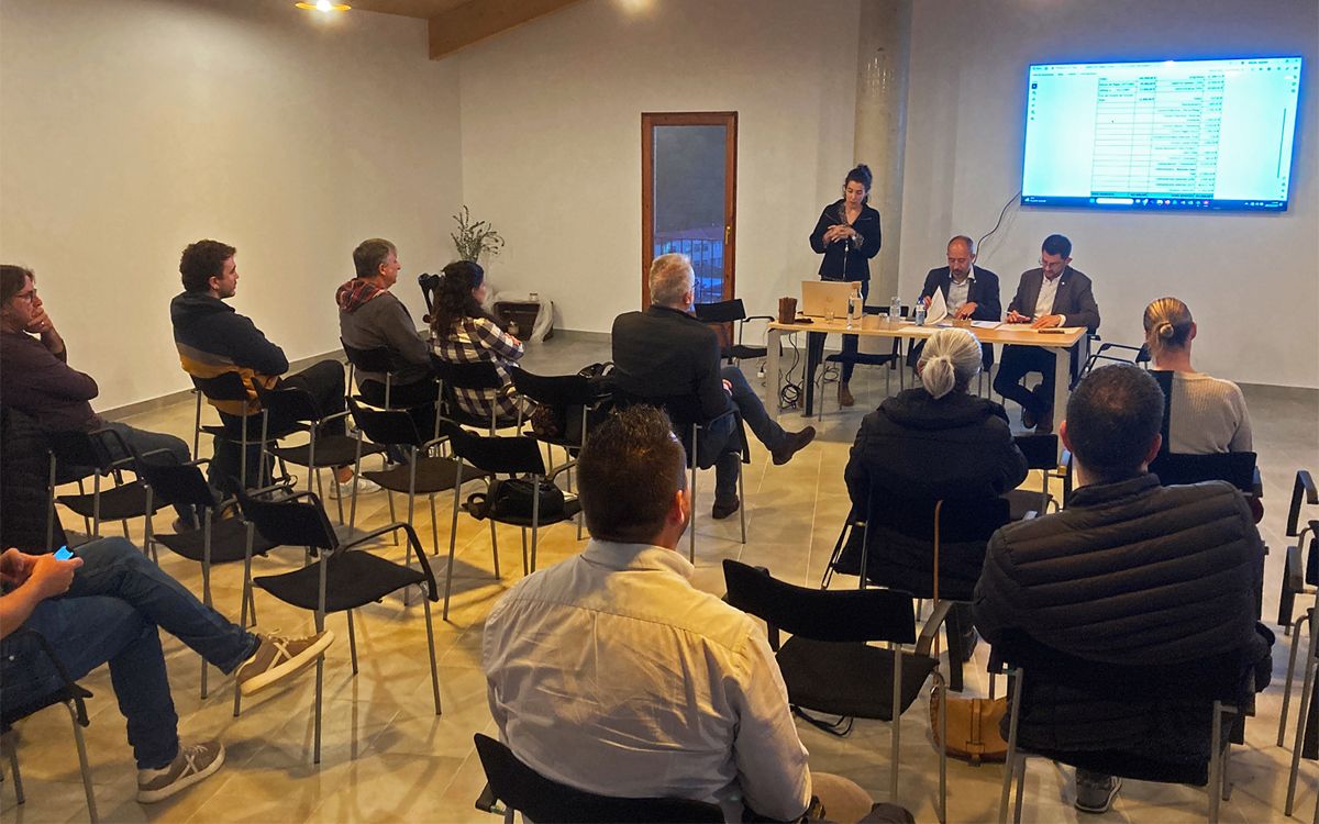 Plenari de Bages Turisme a la nova Sala del Portal, al Casinet del Poble Vell de Súria