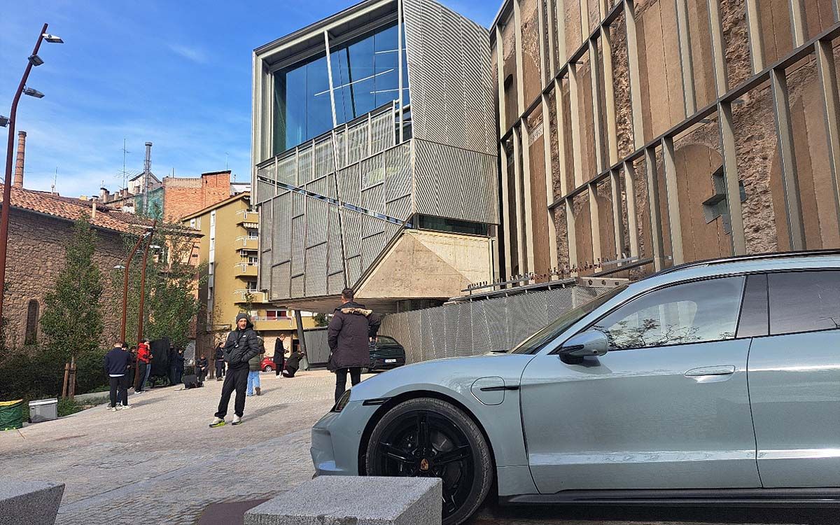 Rodatge de la promoció de Porsche amb l'influenciador Tommaso Spinzi al Museu del Barroc