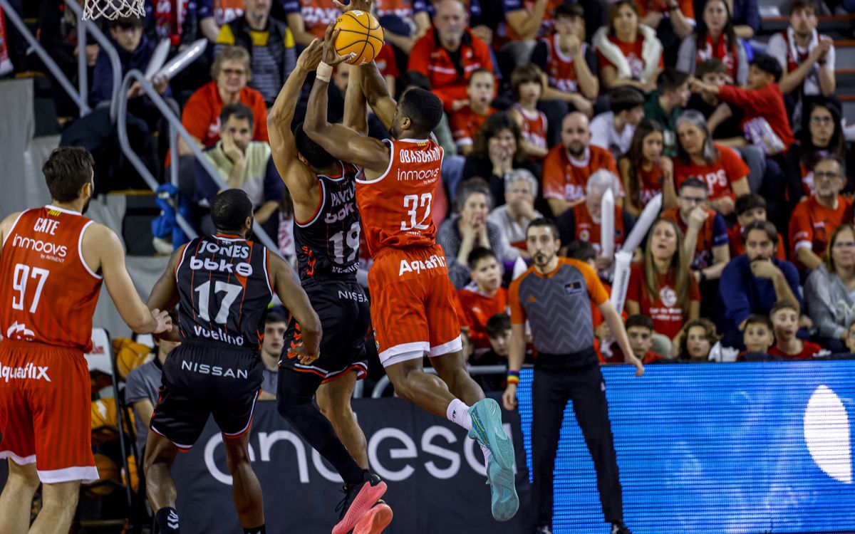 Retin Obasohan ha estat important per al Baxi Manresa al tram final de partit