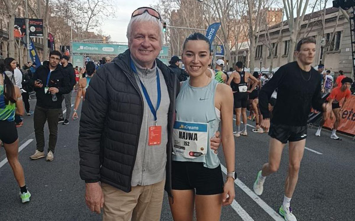 Najwa Chouati amb l'entrenador manresà Joan Lleonart