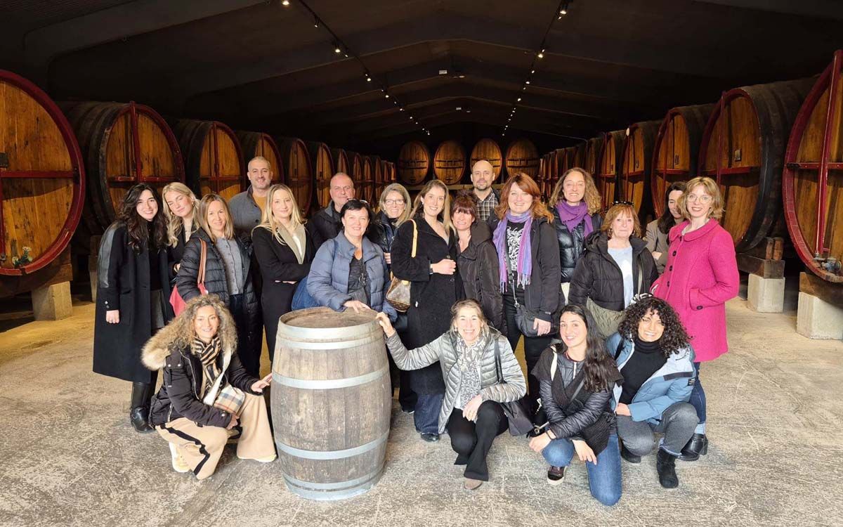 Professionals del turisme de reunions durant la visita al Bages