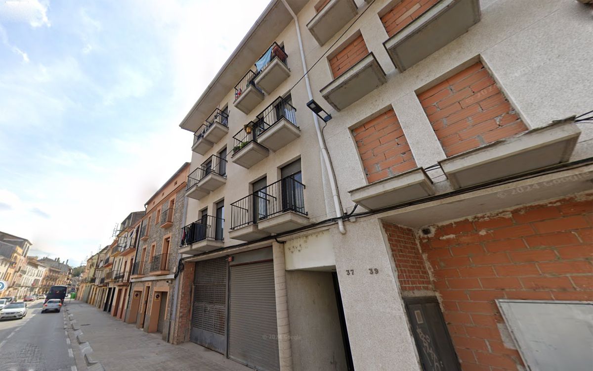 Edifici del carrer Carretera de Sallent que ha recuperat Divarian