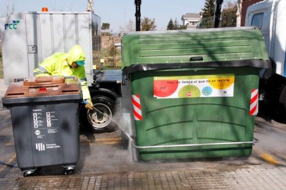 Contenidors d'escombraries a Manresa