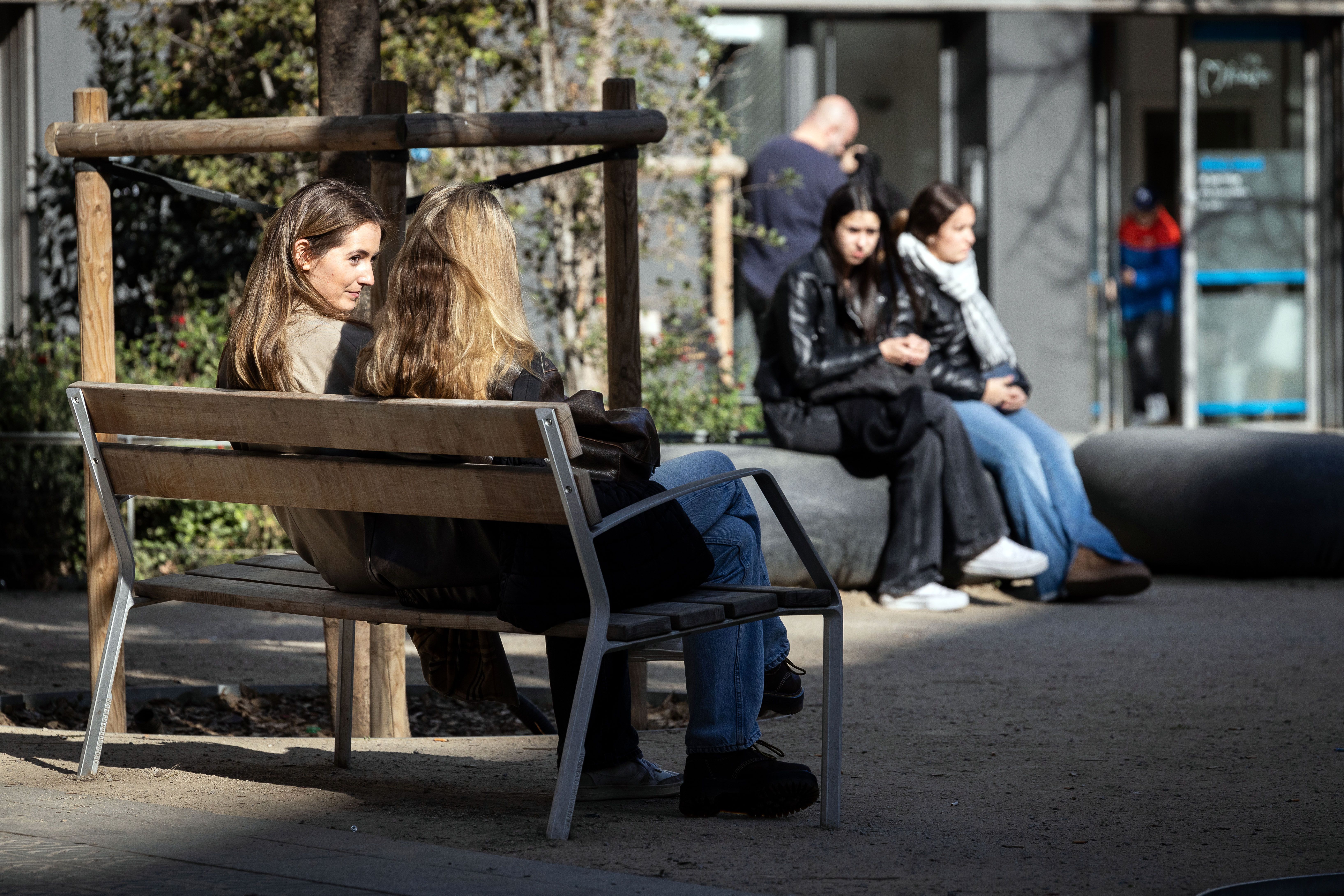 El català recula entre els joves