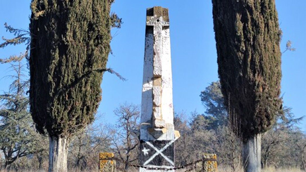 El monument franquista de Calldetenes.