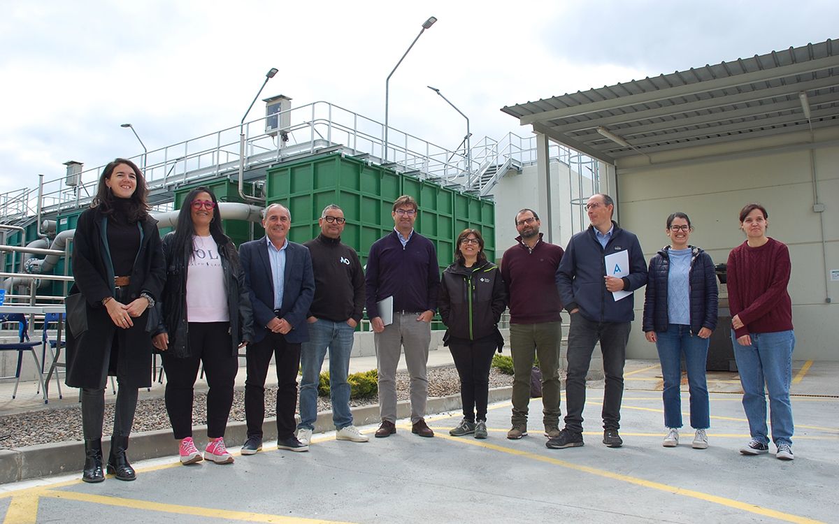 Representants de la Taula de Recursos Hídrics de l'Alt Ter, aquest dijous a l'ETAP d’Osona Nord-Voltreganès.