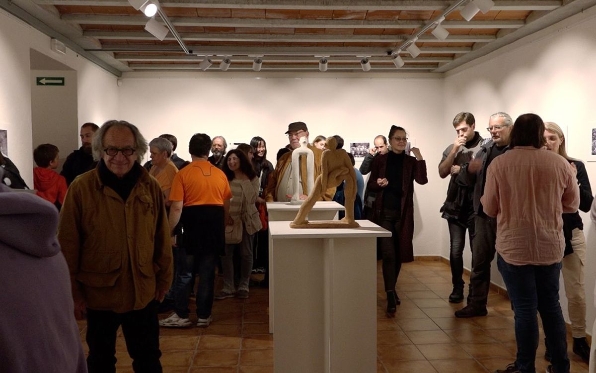 Inauguració de l'exposició 'El bosc del meu amic', del fotoperiodista centellenc Toni Carrasco.