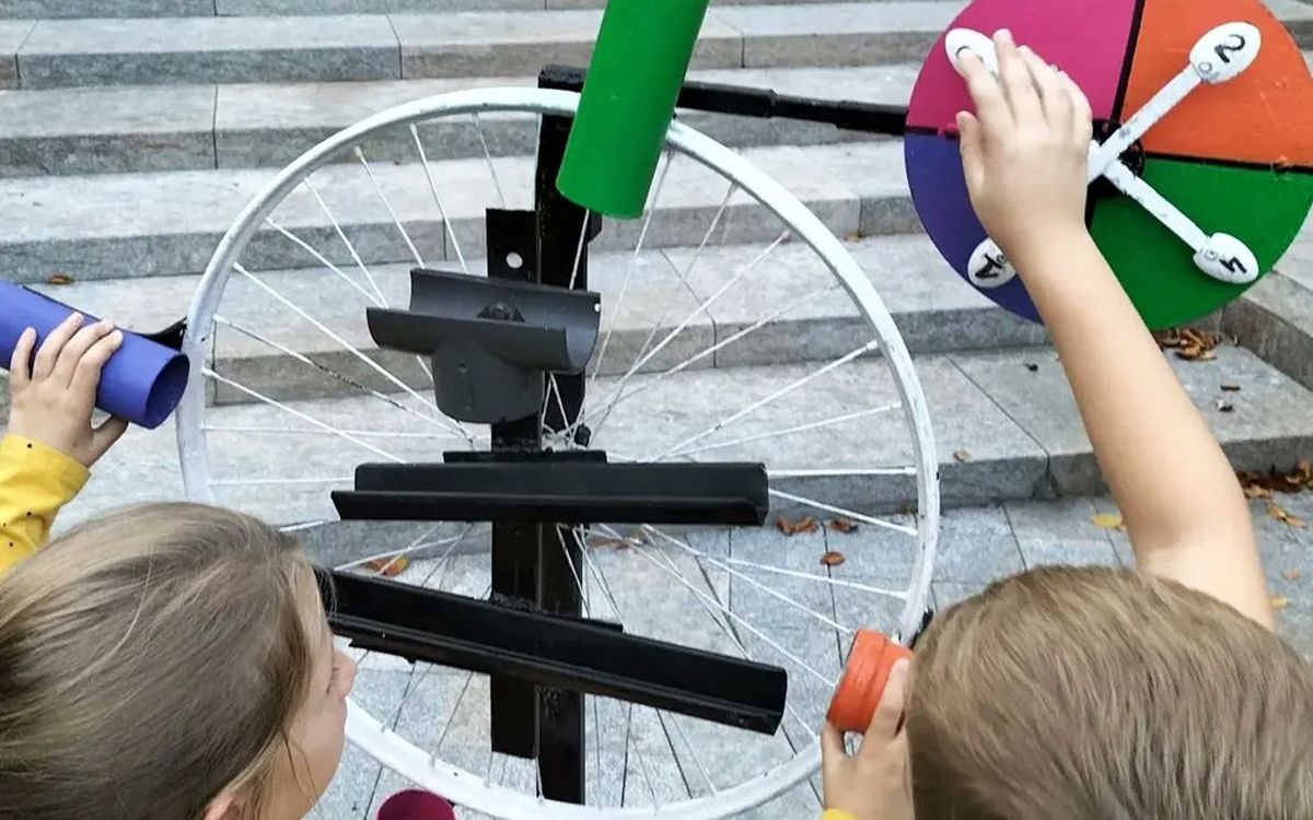 La Fira Joc-Joc és l'acte central de la Festa Major de Sant Andreu de Tona.