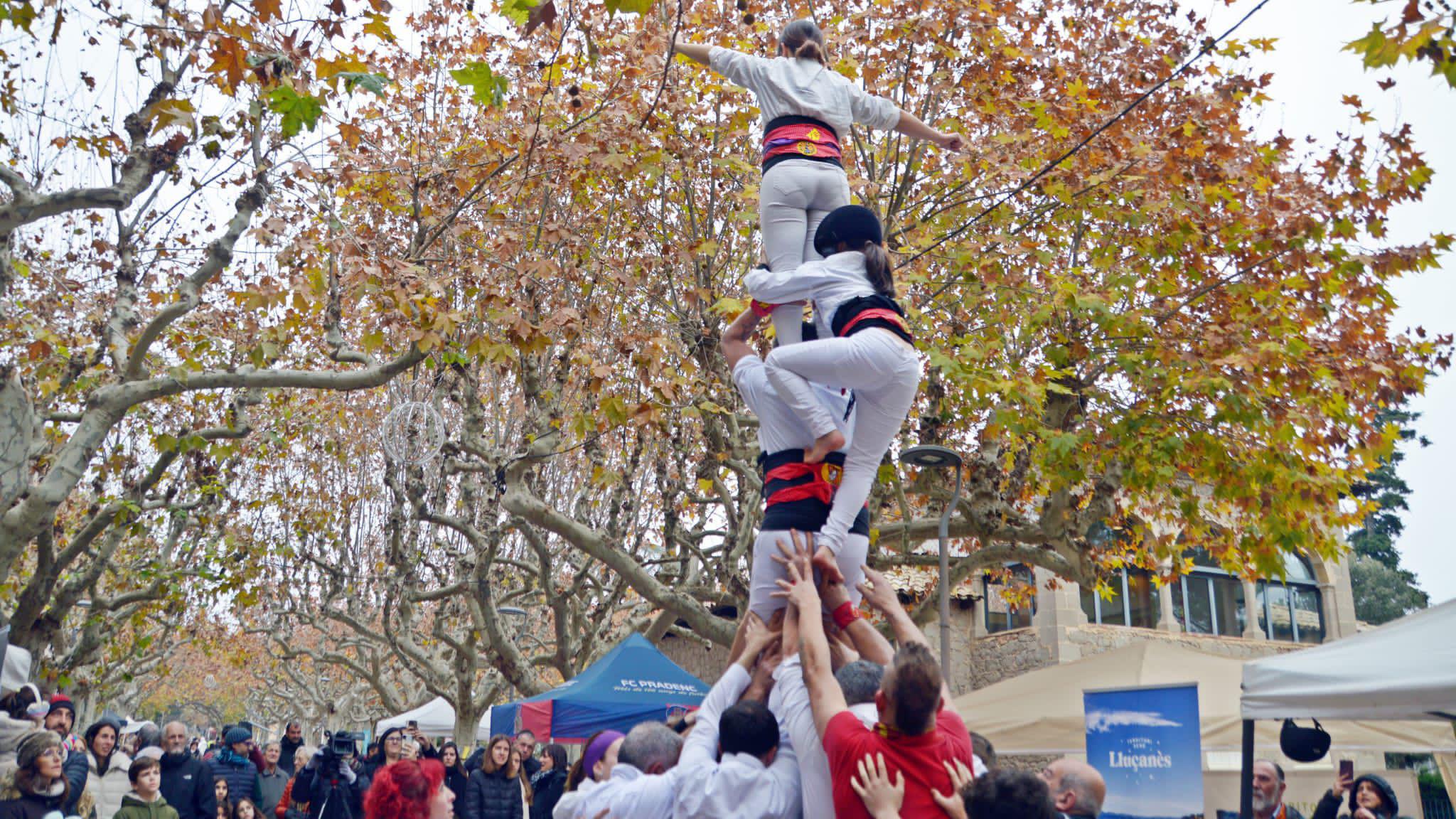 Els Castellers del Lluçanès són la primera colla de la comarca