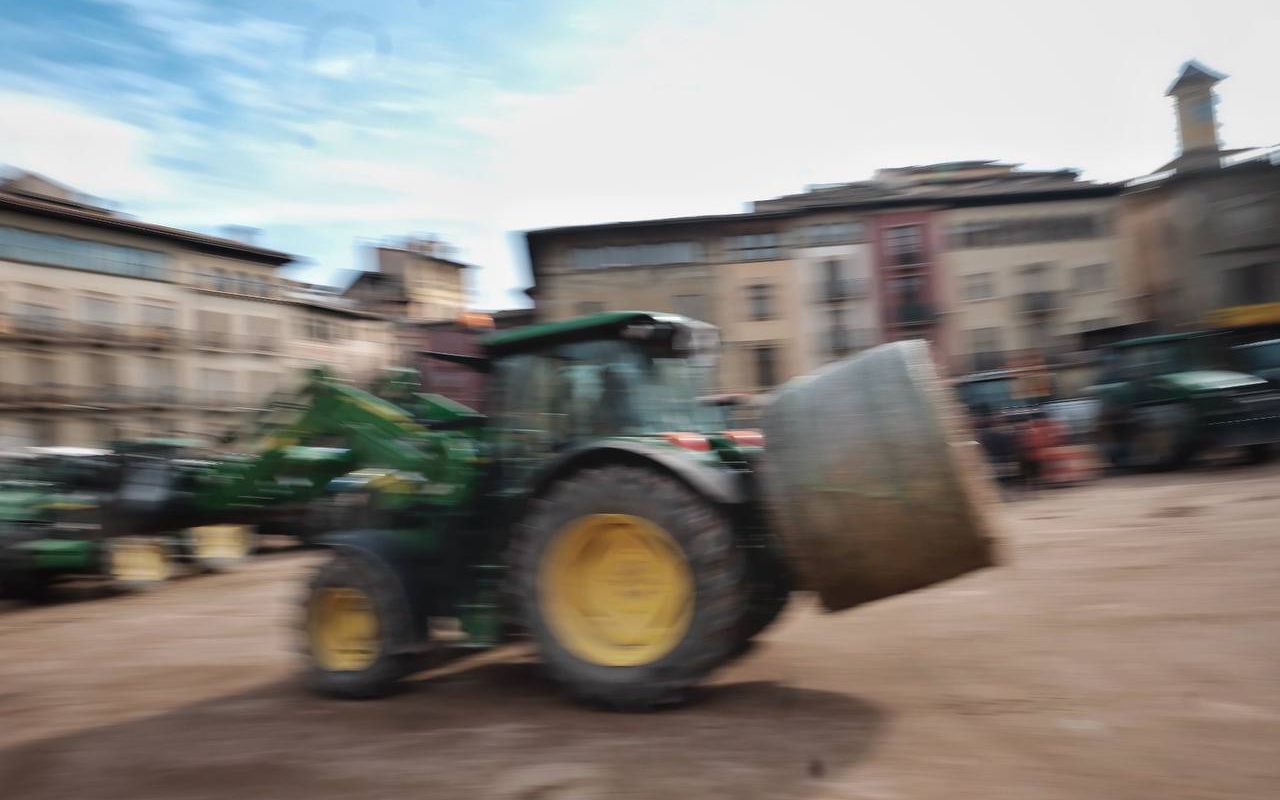 Marxa lenta i concentració a la plaça Major de Vic de la pagesia d'Osona, el Lluçanès i el Moianès.