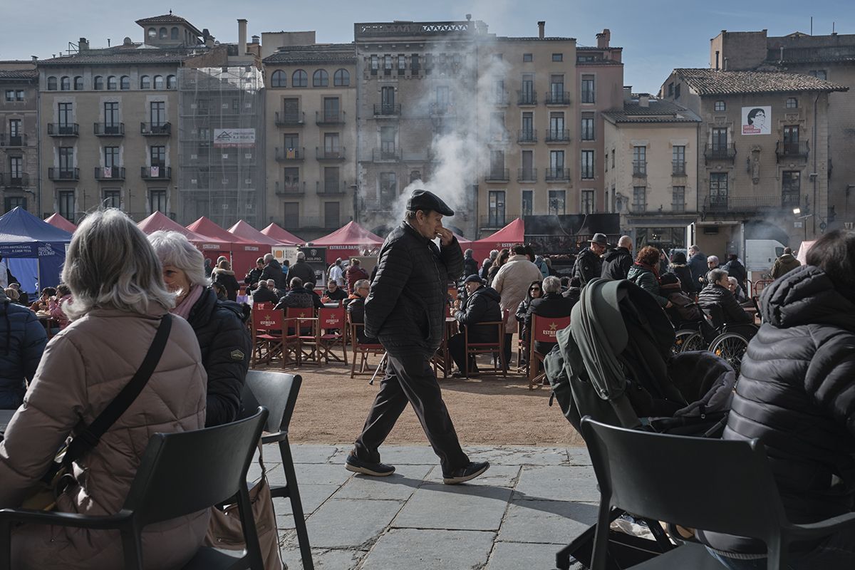 La plaça Major de Vic es converteix en epicentre i referent del Dijous Llarder