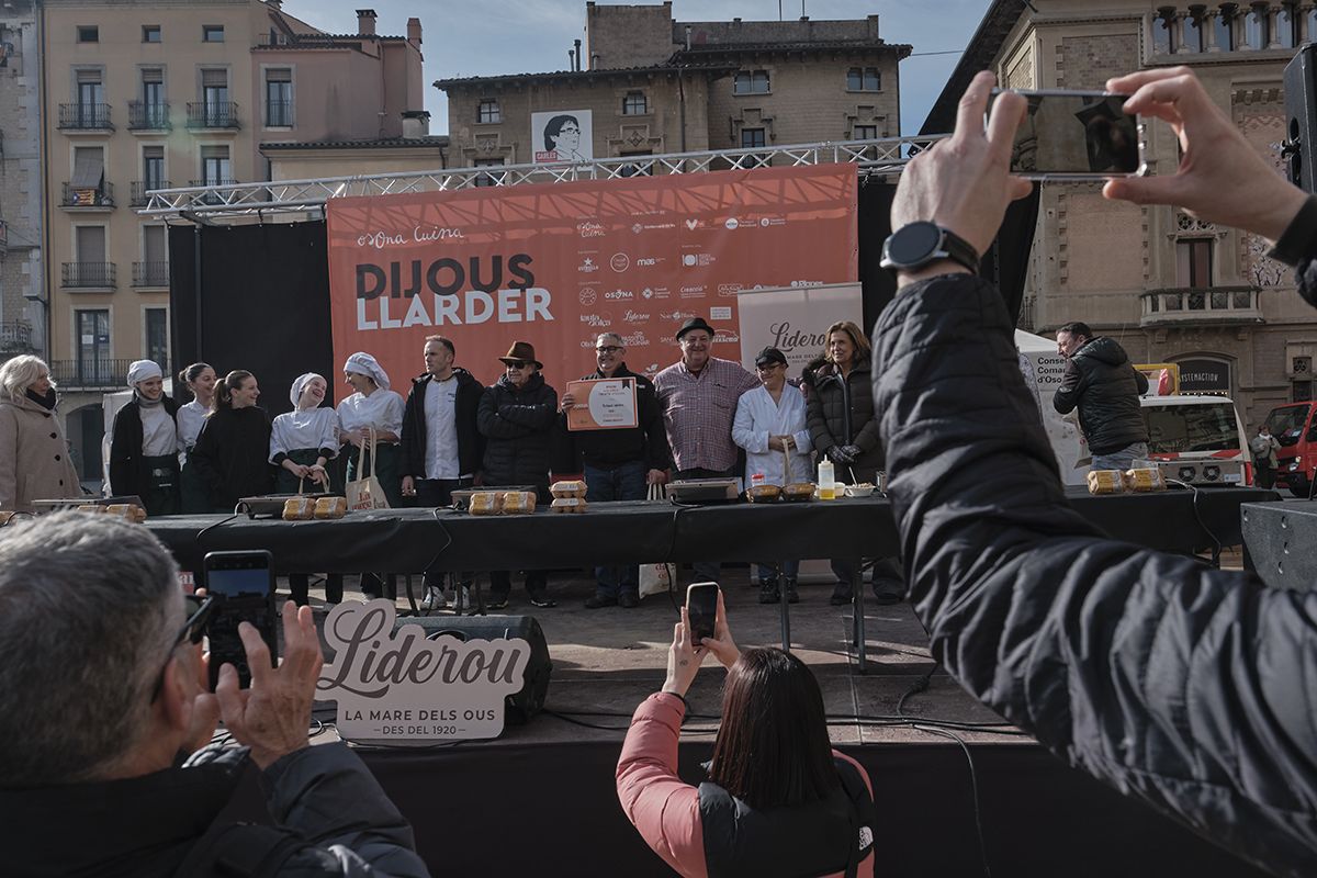 La plaça Major de Vic es converteix en epicentre i referent del Dijous Llarder