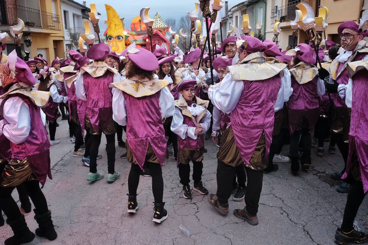 Multitudinari Carnaval de Terra Endins de Torelló.