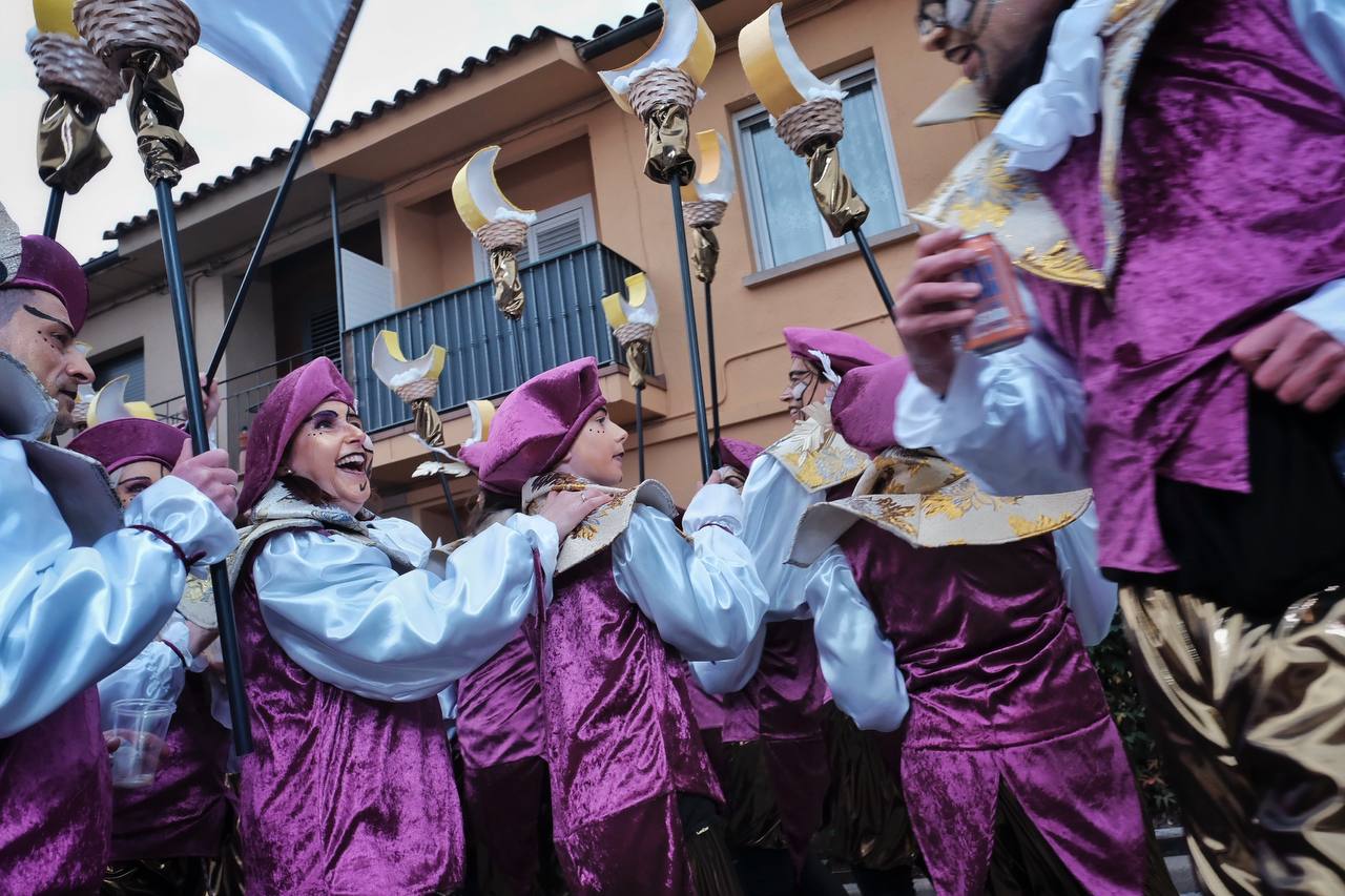 Multitudinari Carnaval de Terra Endins de Torelló.