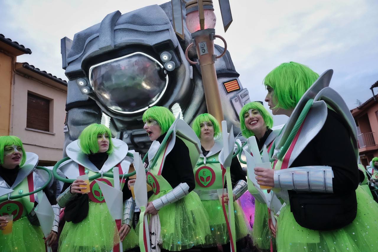 Multitudinari Carnaval de Terra Endins de Torelló.