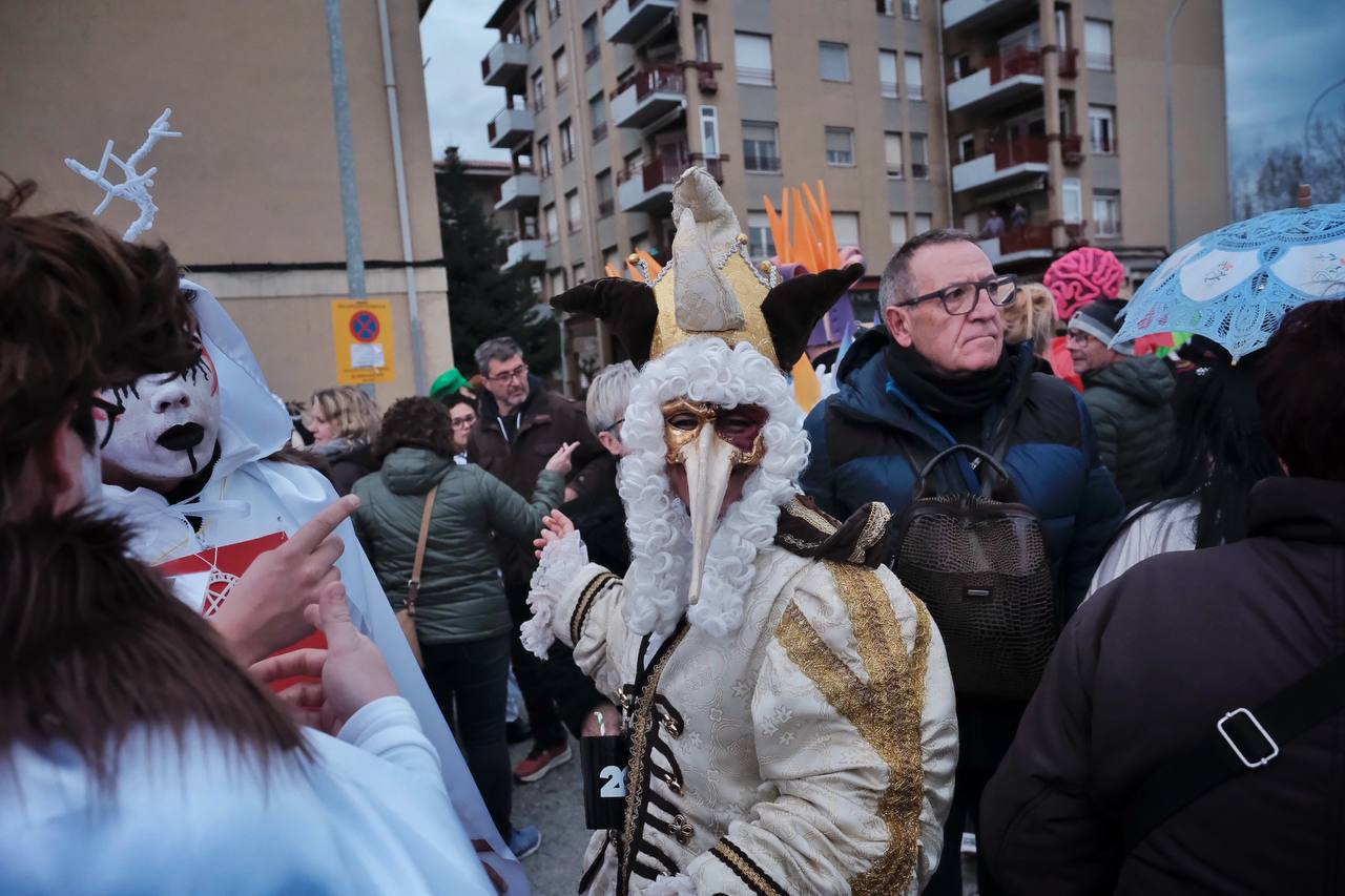 Multitudinari Carnaval de Terra Endins de Torelló.