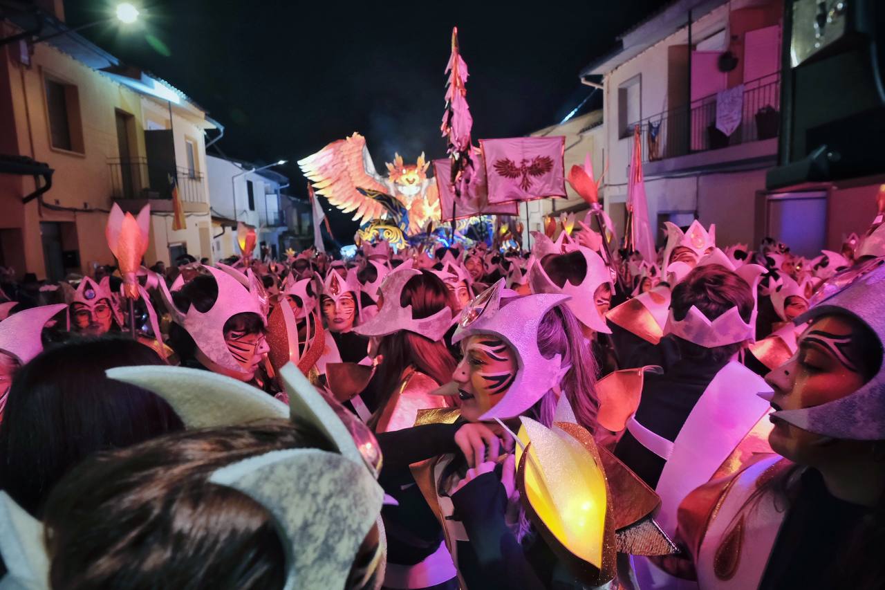 Multitudinari Carnaval de Terra Endins de Torelló.