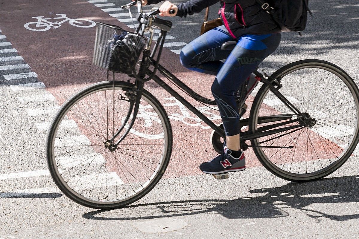 El traçat original del carril bici connectava el Mil·lenari amb la zona esportiva passant pel carrer Sagrada Família i l'avinguda Olímpia.