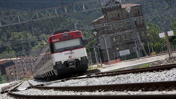 576_1310056411_Adri_Costa_TREN_RENFE_RIPOLL_2011_06