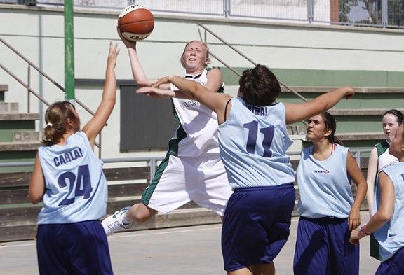 25a edició del Torneig de bàsquet Caixa Manlleu de Sant Julià de Vilatorta 