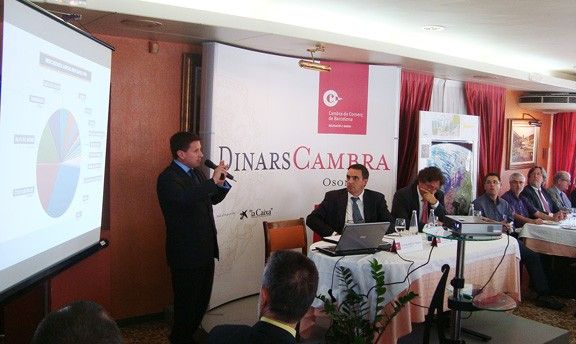 Josep Andreu, president del Port de Tarragona, intervé a l'edició dels DinarsCambra 2011. 