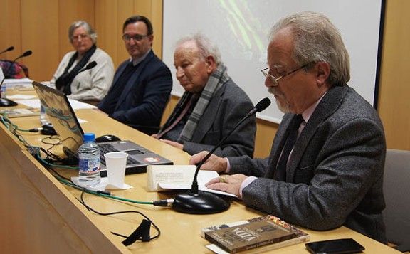 Ramon Vila-Abadal va presentar el seu llibre a la Sala Segimon Serrallonga de la UVic.