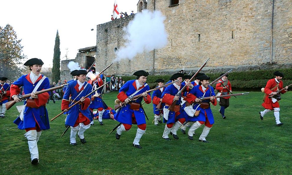 La recreació del setge al castell, en la primera edició