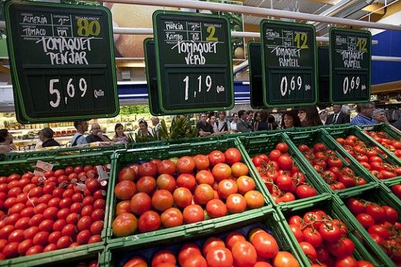 La secció de fruites i verdues d'un dels supermercats