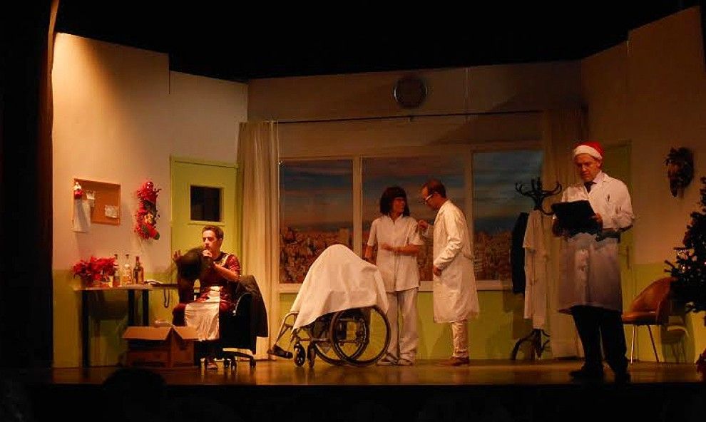 'Els bojos del bisturí', de Vilatorta Teatre.