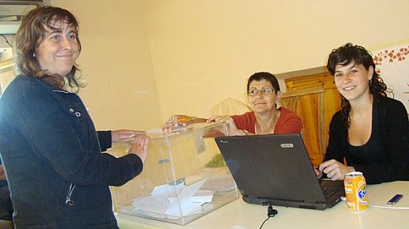 Mesa electoral de Sobremunt.