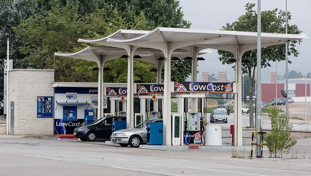 La benzinera Petronieves del polígon Mas Galí de Vic, adquirida per Petrolis Independents, aquest dimarts. 