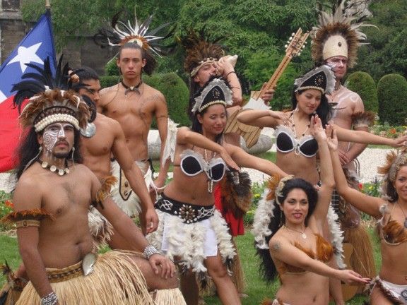 El ballet cultural Rapanui Tumu Henua, de la Illa de Pasqua, a Xile.