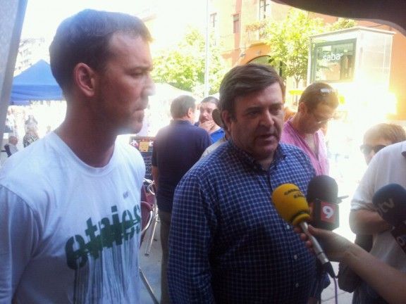 Iban Lapeira i Alfons López Tena, a la roda de premsa.