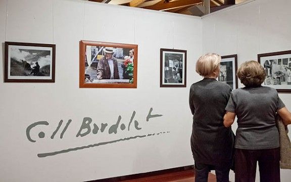 L'exposició «Coll Bardolet. Una mirada de 100 anys», s'emmarca dins els actes d'homenatge del centenari del naixement de l'artista.