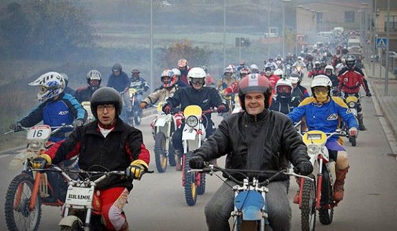 Perafita va reunir més de 250 motos a la 19a Trobada de Motos Clàssiques de Muntanya.