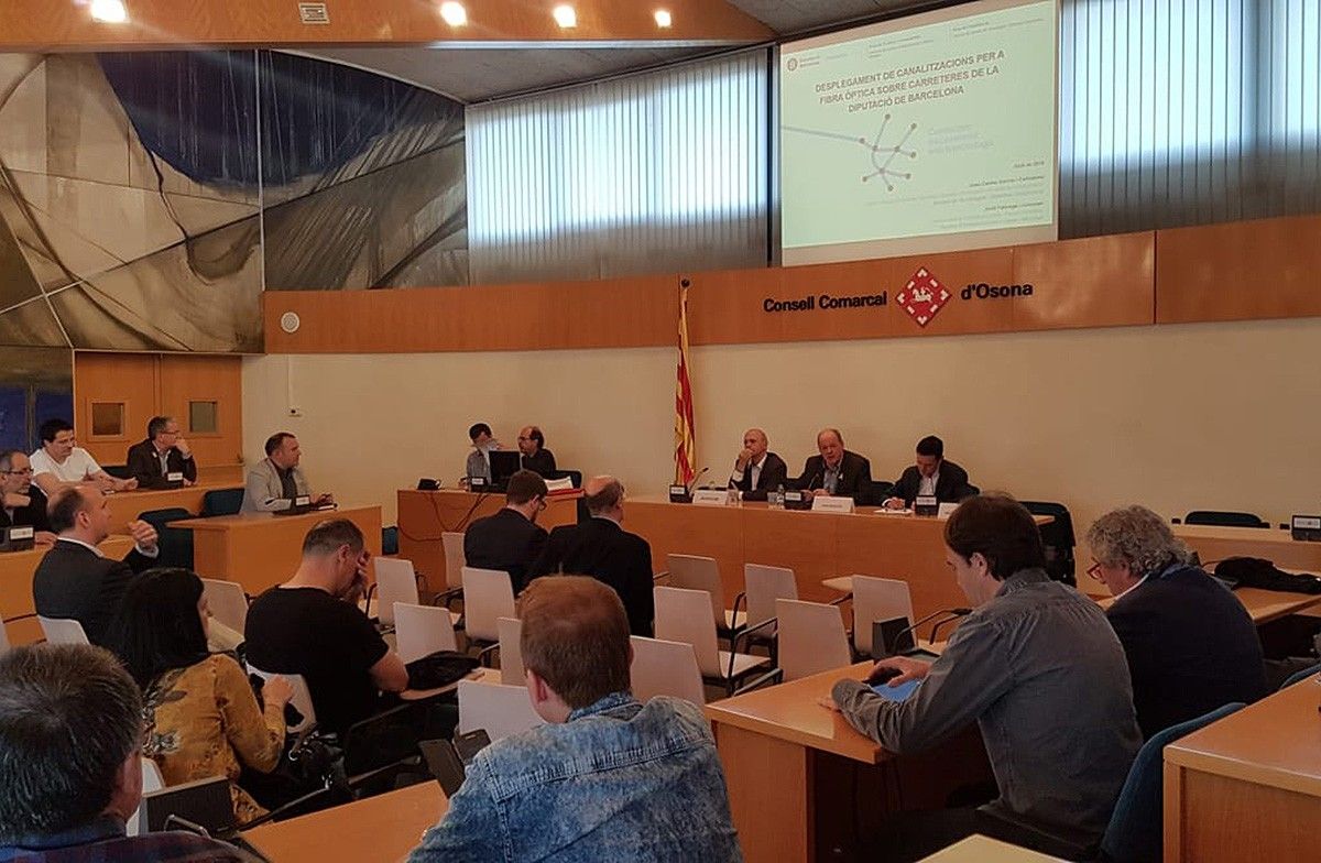 Durant l'acte de presentació al Consell Comarcal d'Osona
