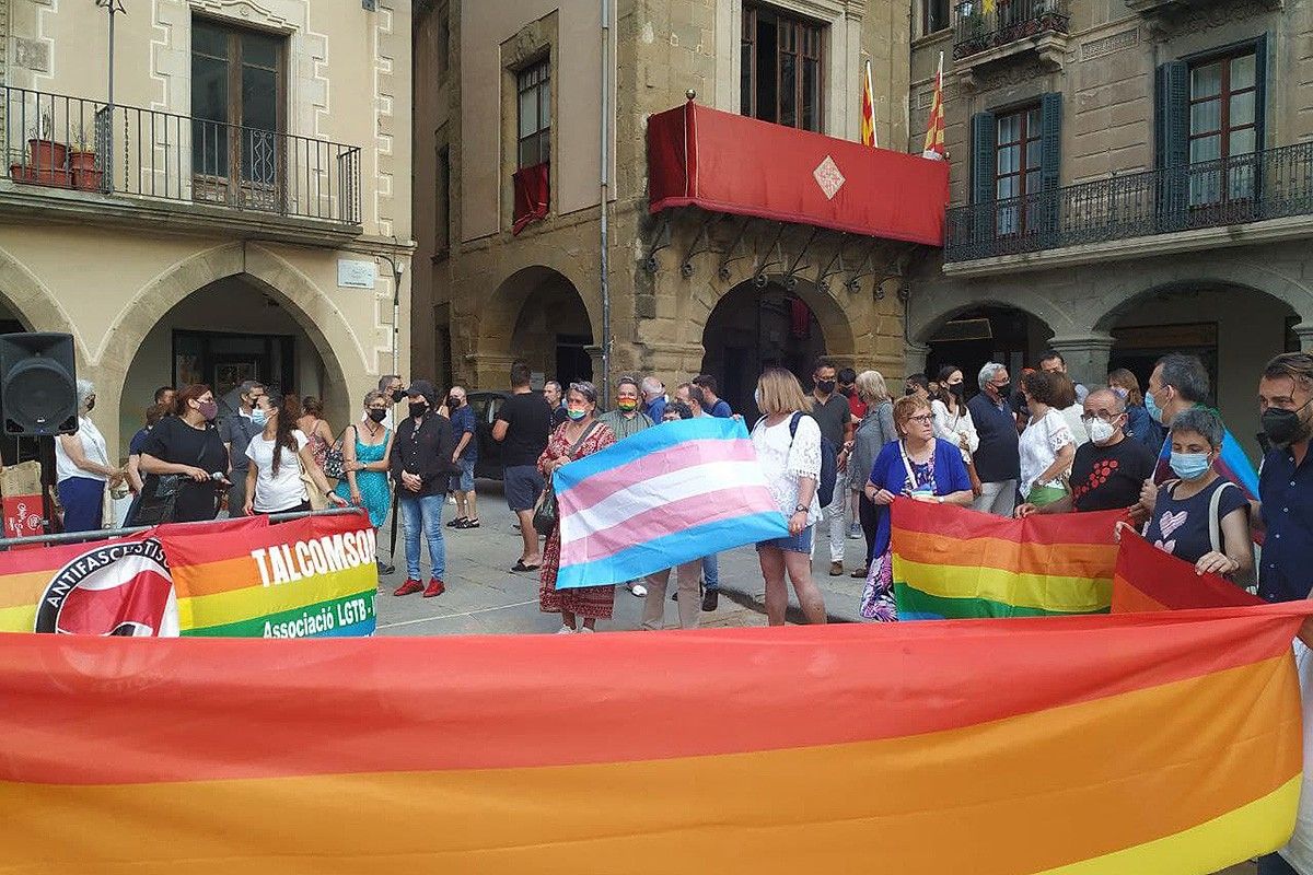 Manifestació a Vic contra l'assassinat homòfob de Galícia, el passat estiu