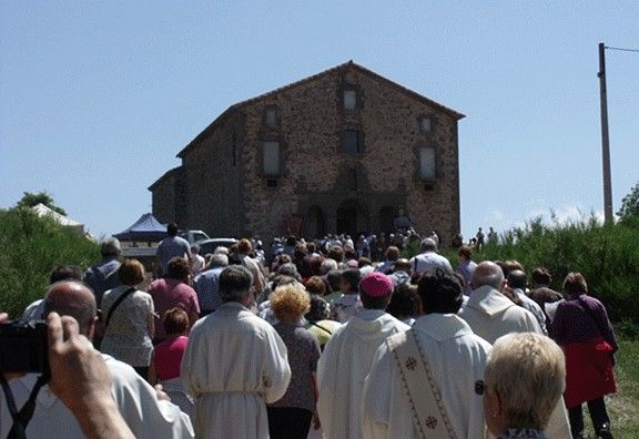 L'aplec va servir per inaugurar les reformes del santuari de Montdois.