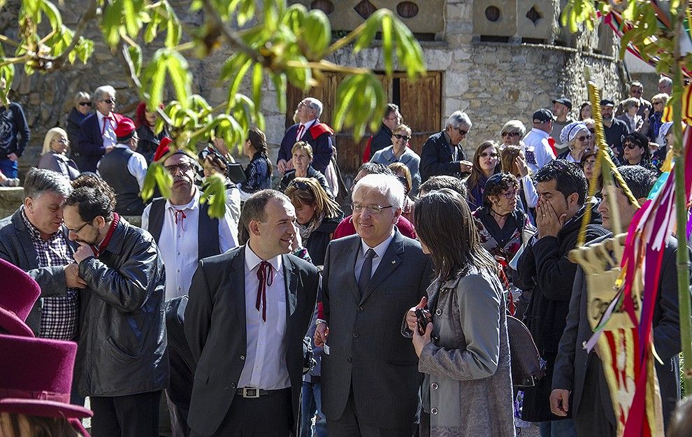 L'alcalde Joan Carles Rodríguez amb el conseller, Ferran Mascarell.