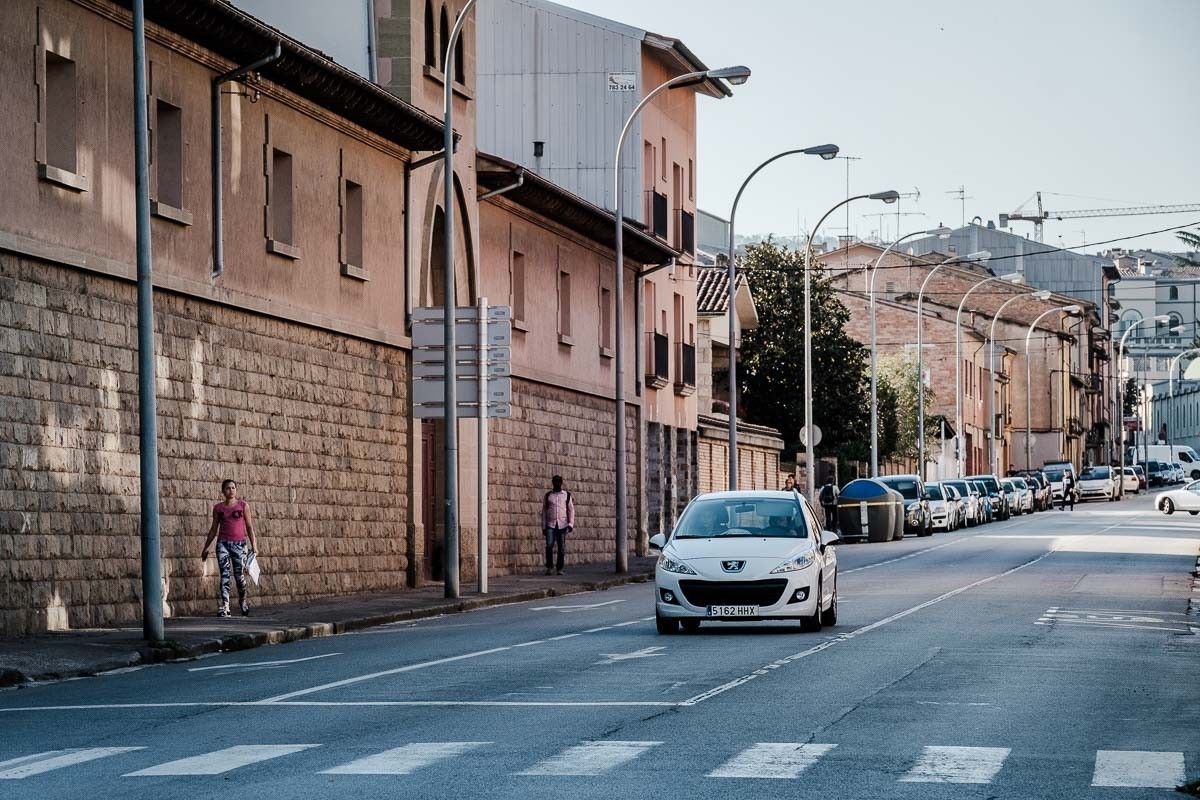 El projecte per reurbanitzar el carrer Montserrat de Vic encara no té terminis fixats.