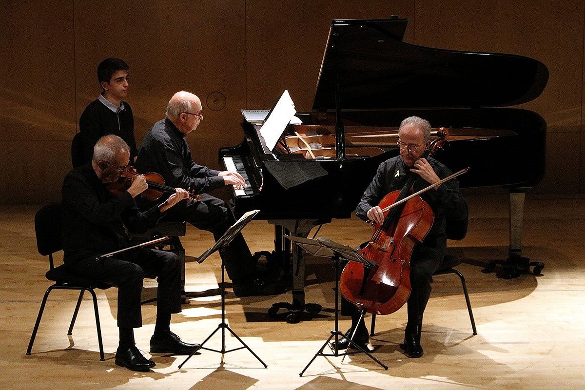 El concert a Vic del Trio de Barcelona, amb Gerard Claret (violí), Lluis Claret (violoncel) i Albert Attendelle (piano).