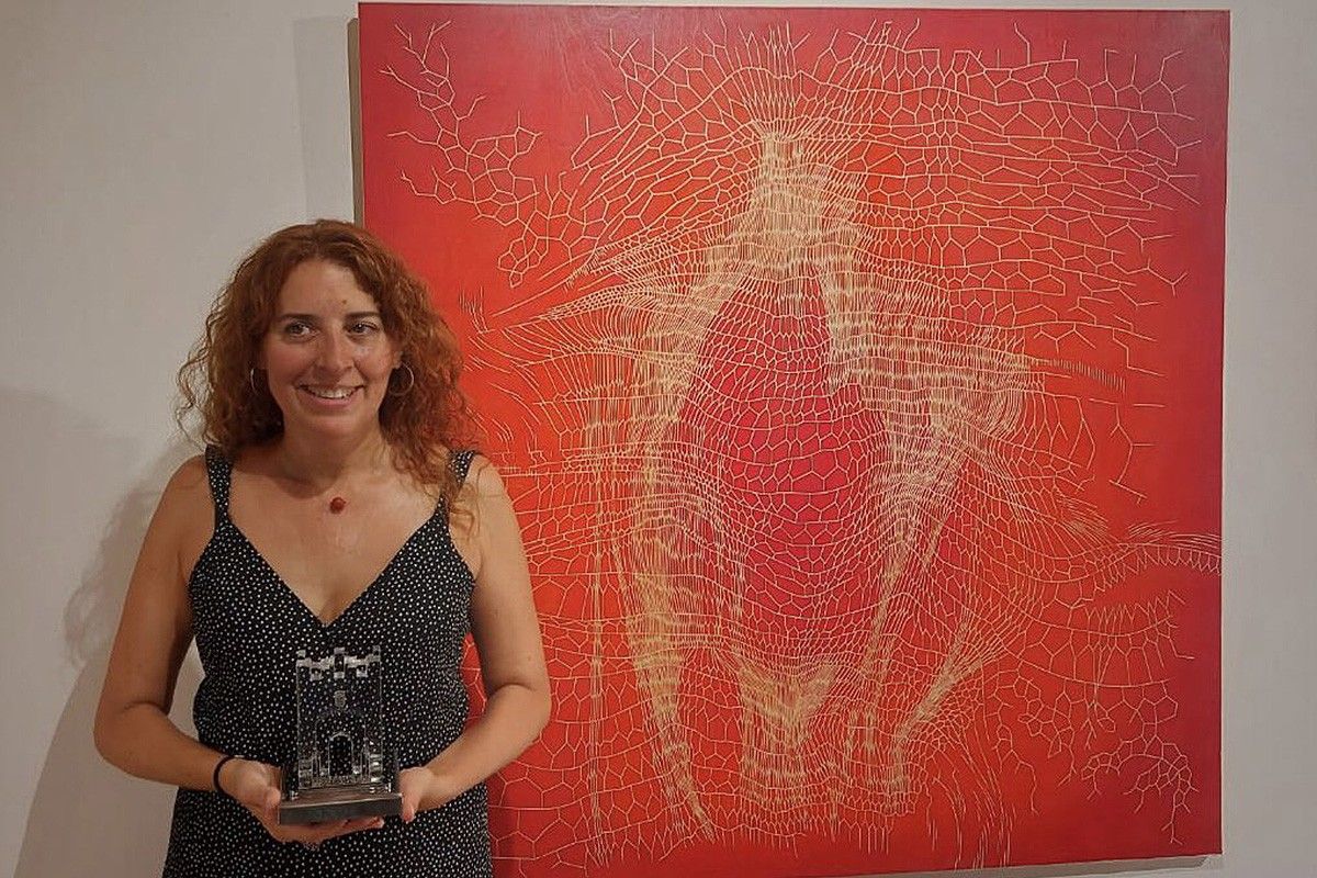 La centellenca Eulàlia Llopart amb l'obra «Matriu» és la guanyadora del LXXX Premi Centelles de Pintura.