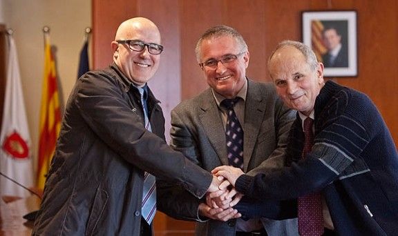 Miquel Miró, Pere Prat i Josep Maria Anglada, just després de formalitzar l'acord.