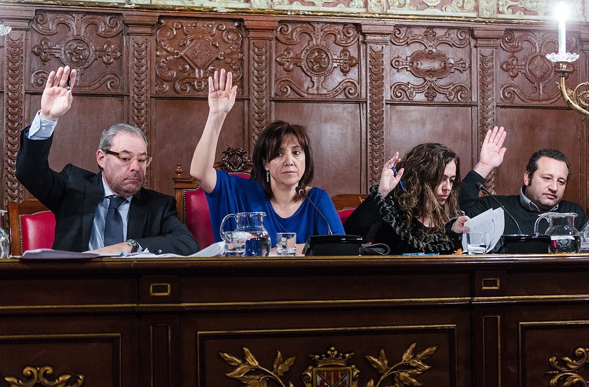 L'equip de govern va votar a favor de l'homenatge a les víctimes franquistes