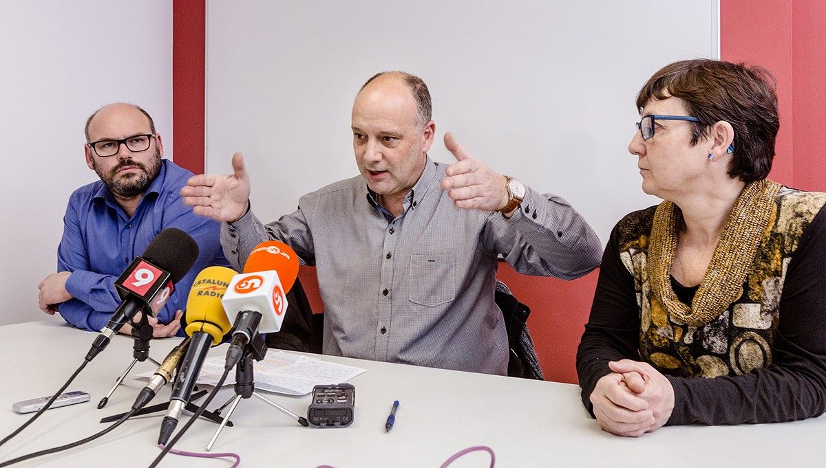 Marc Fontseré, Santi Vivet i Núria Güell durant la roda de premsa d'aquest dimecres.